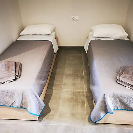 Anemona מלון דירות סידריון